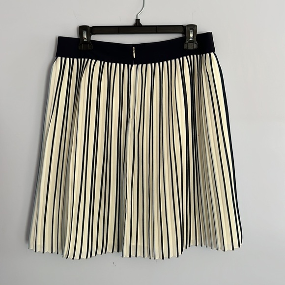 J Crew pleated skirt - Picture 2 of 4
